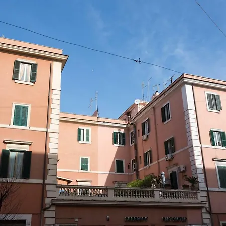 شقة Sapienza